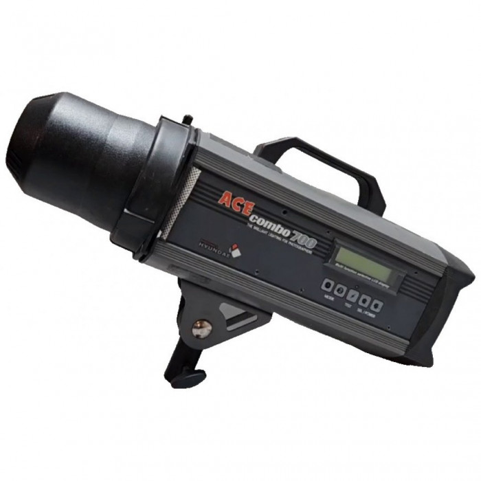 Студійний спалах Hyundae Photonics Combo 700