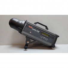 Студійний спалах Hyundae Photonics Combo 700